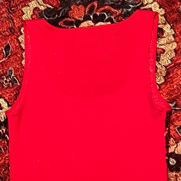 NWT -RED SEQUINS FRONT, SZ-L SLEEVELESS CAMISOLE by SCARLET BLVD - Picture 9 of 11